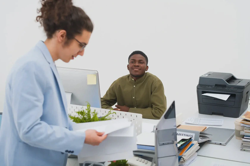 L’évolution rapide des réglementations et des normes dans le secteur du BTP exige une gestion minutieuse des documents administratifs des employés.